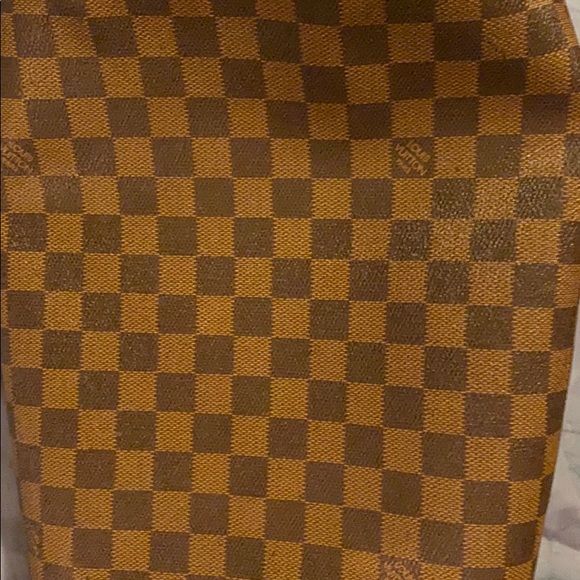 - LOUIS VUITTON/ NO OFFERS! - Picture 11 of 12